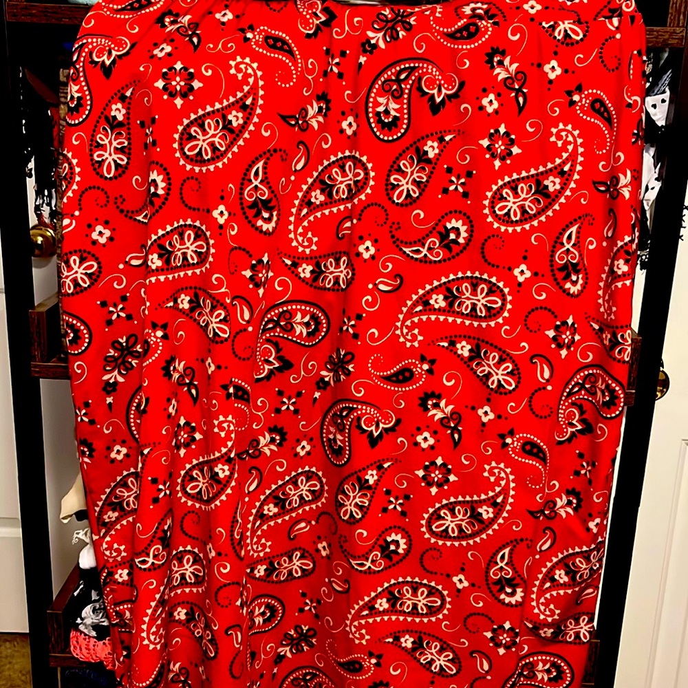 Nuggles swim/athletic skirt
